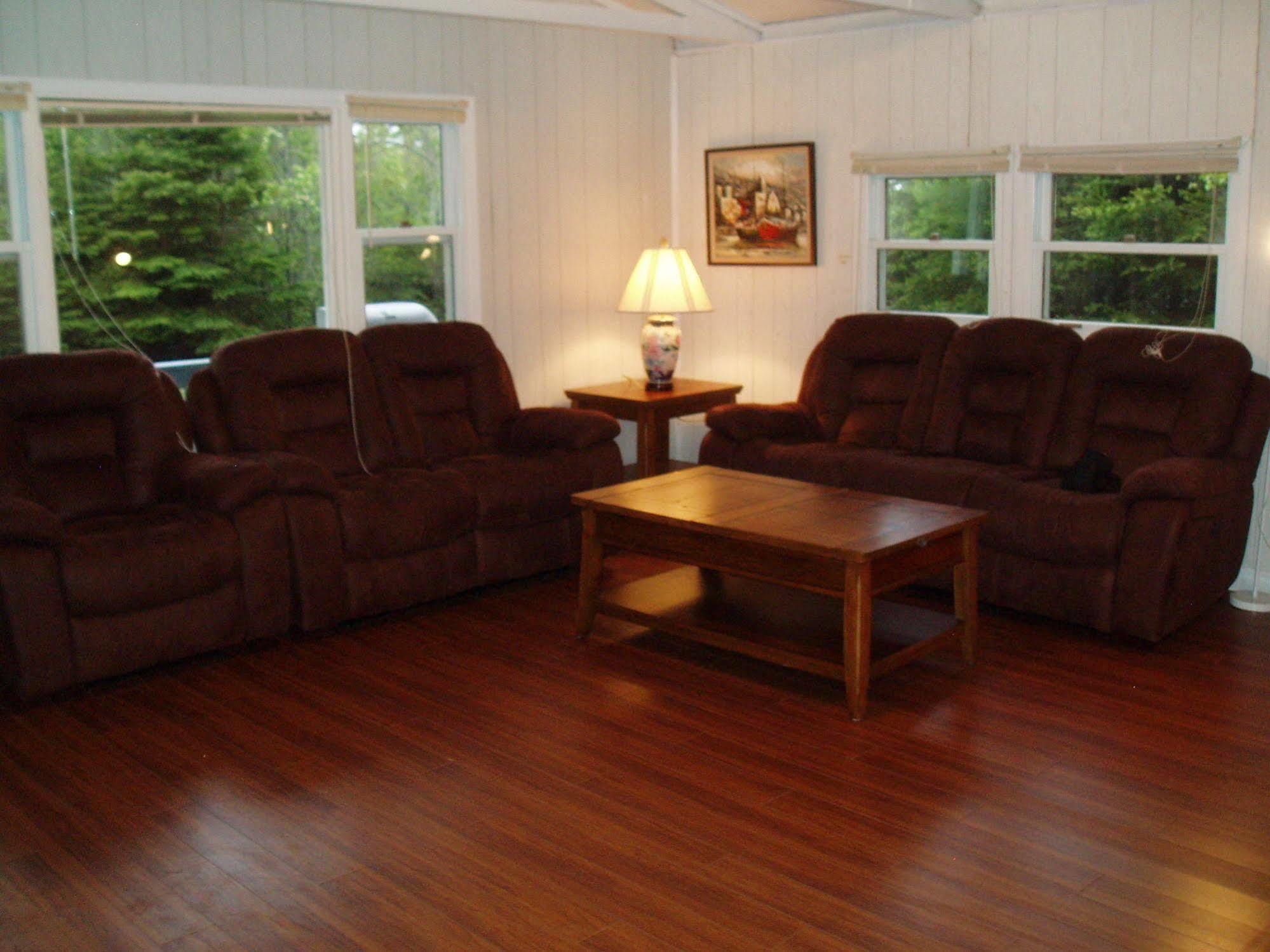 Bubbling Brook Cottages 캐번디시 외부 사진