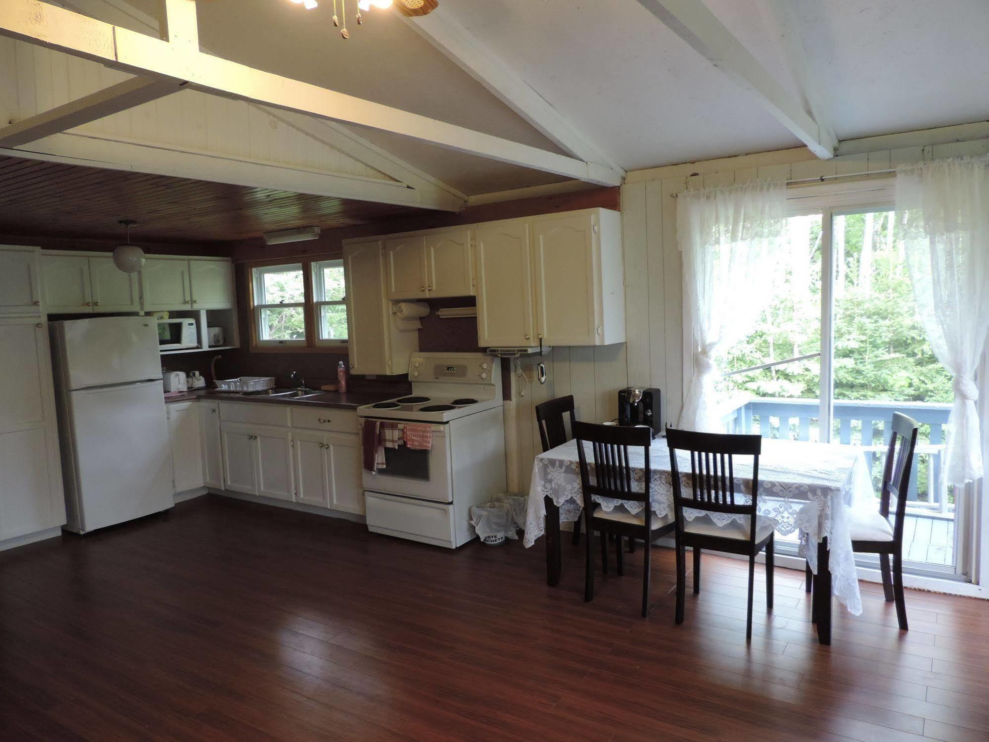 Bubbling Brook Cottages 캐번디시 외부 사진