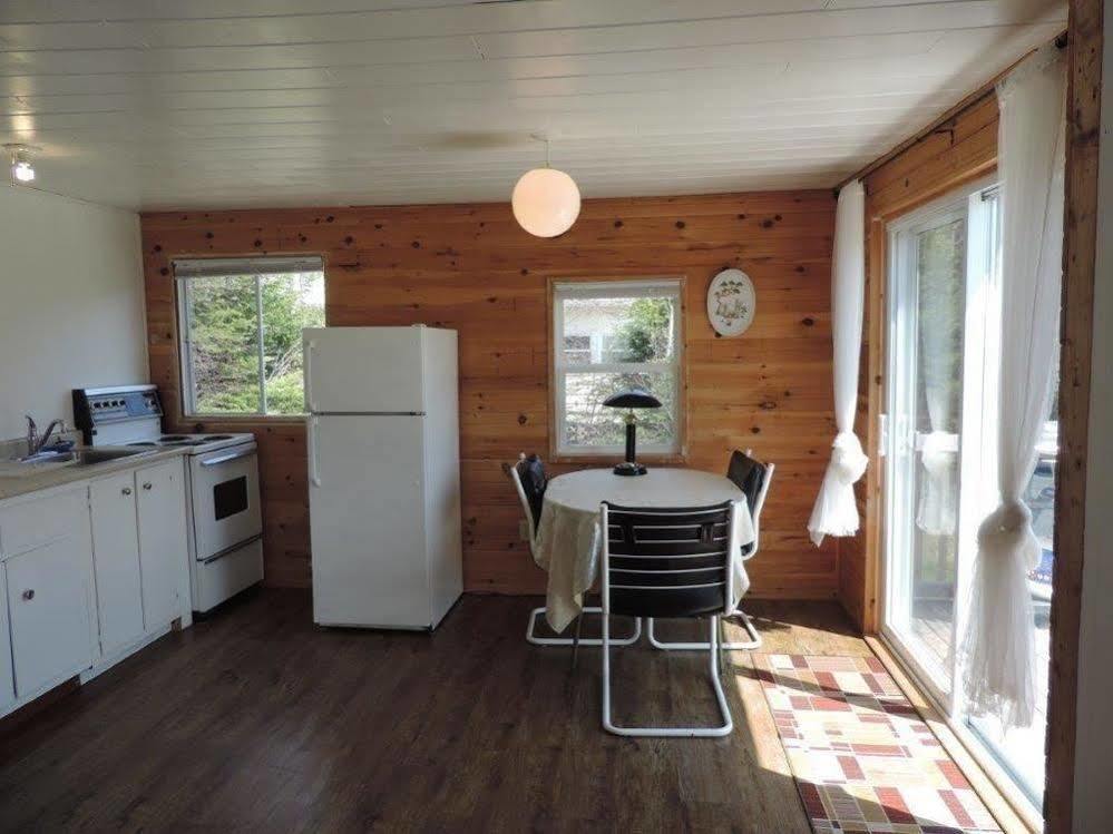 Bubbling Brook Cottages 캐번디시 외부 사진