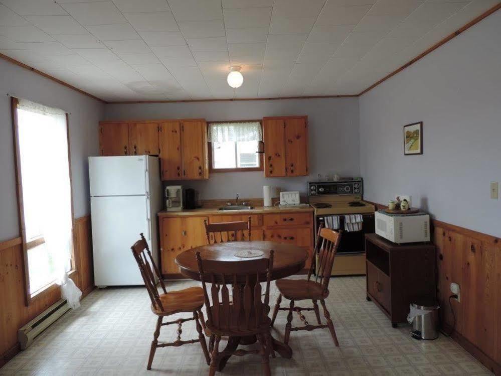 Bubbling Brook Cottages 캐번디시 외부 사진